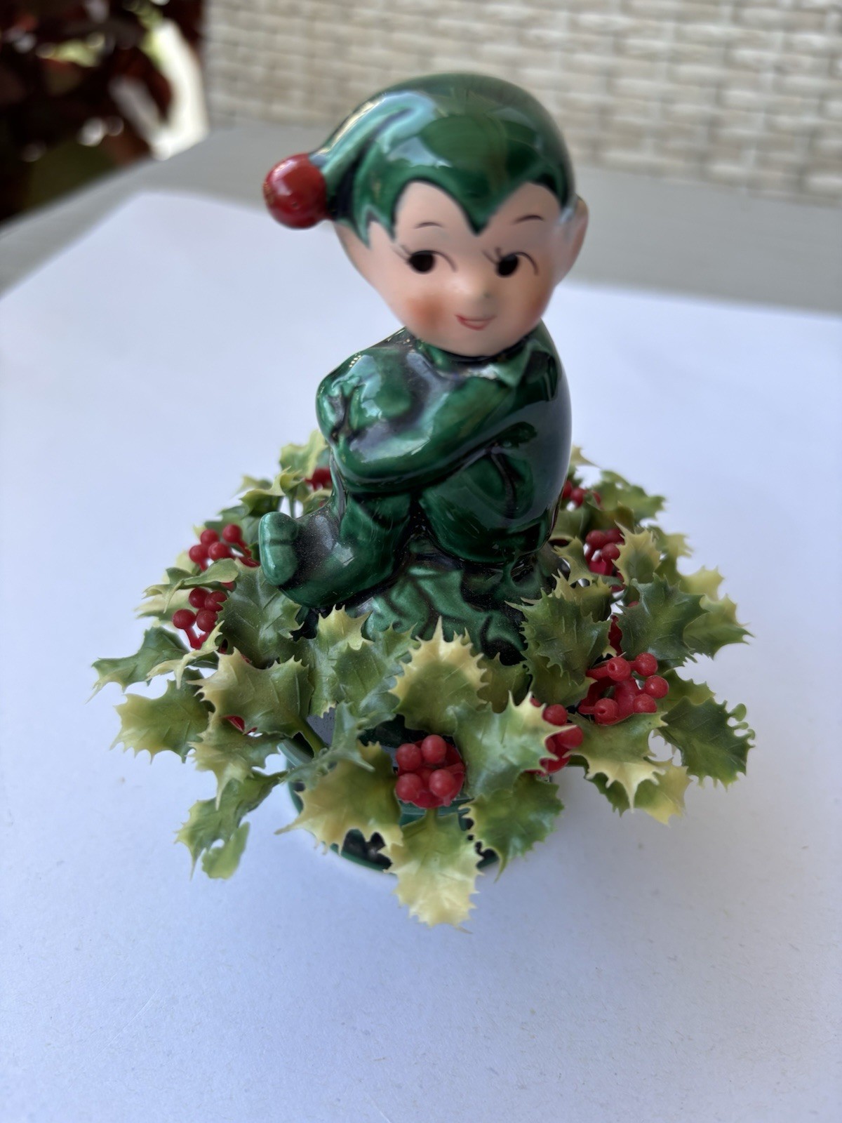 Vintage Enarco Ceramic Green Pixie Elf Kneehug on Pedestal w/Plastic Holly E2506