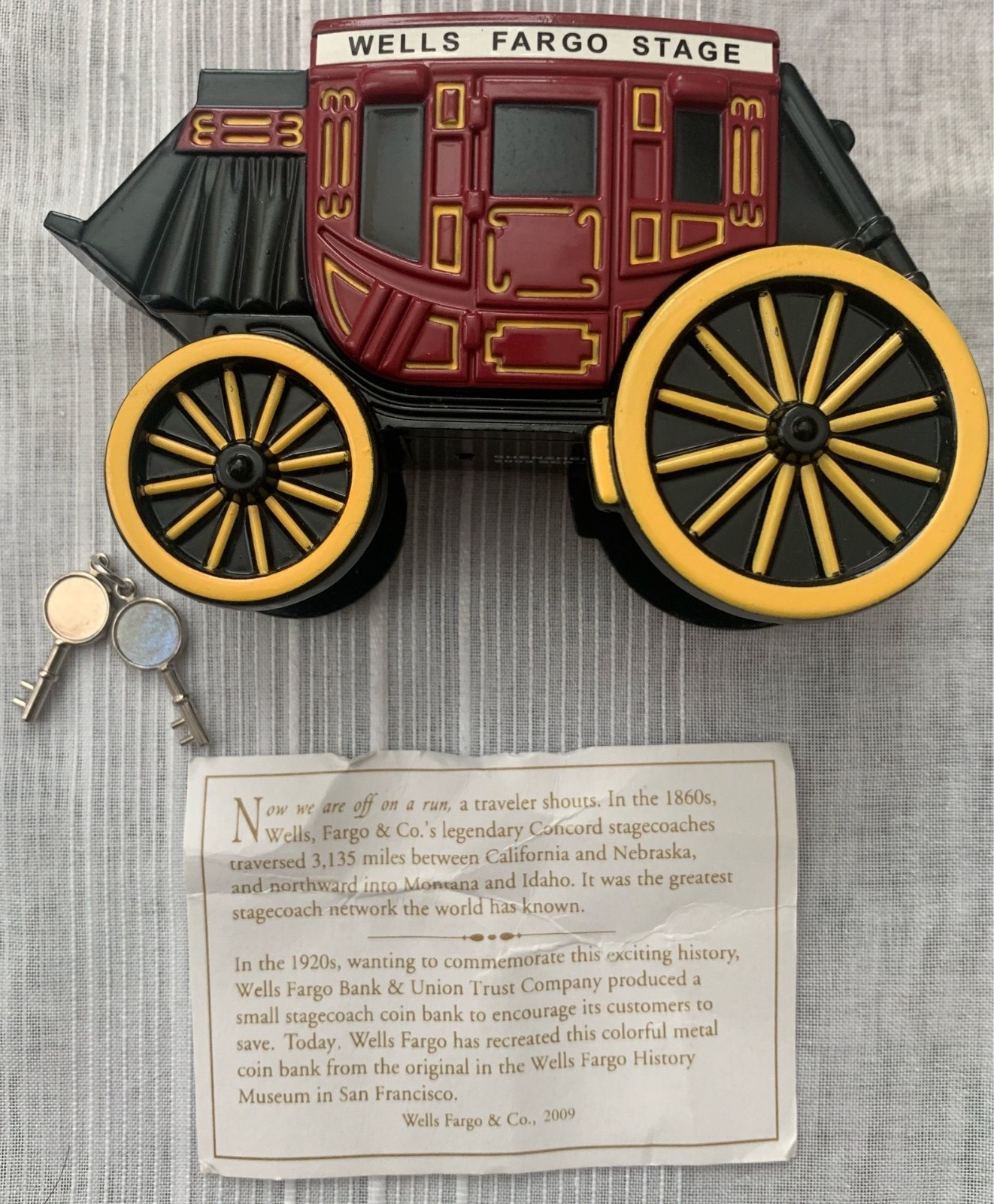 Vintage 2009 Wells Fargo Union Trust Cast Iron Stage Coach Piggy Coin Bank w Key