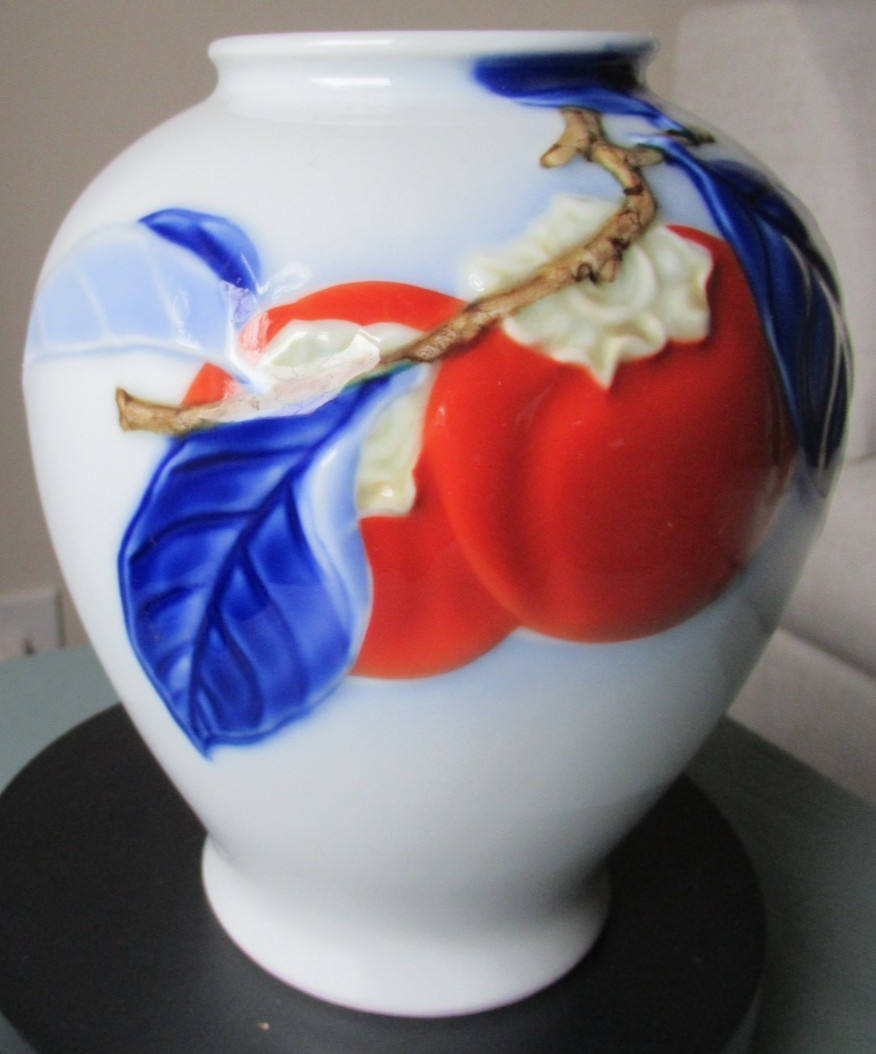 Japanese Fukagawa Vase Porcelain Persimmon Motif Collectible c1910 About 6\