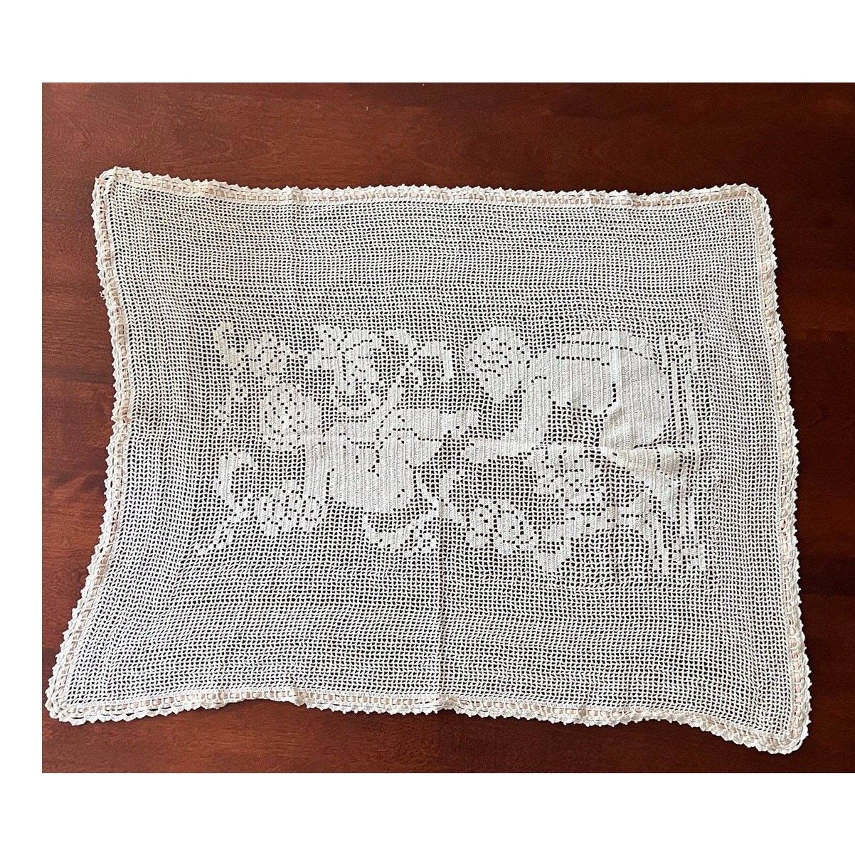 Antique 1920's Handmade Filet Crochet Large Lace Panel With Cerub Figures