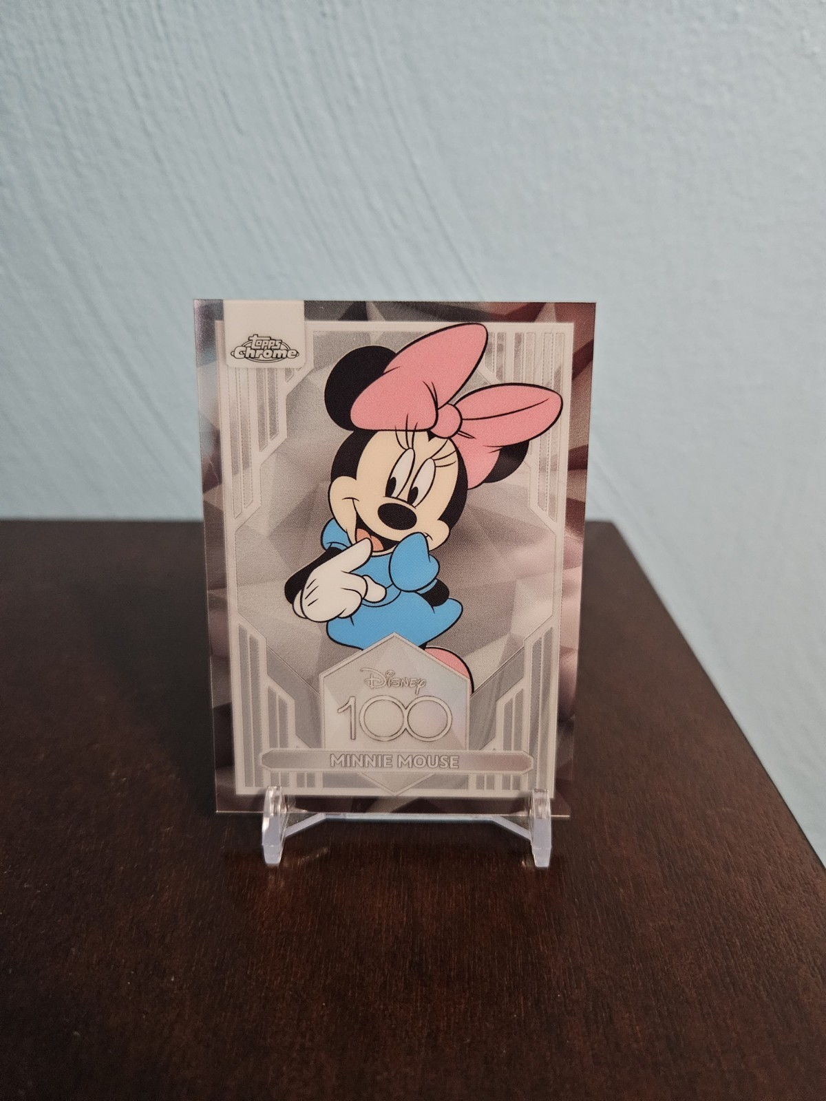 2023 Topps Chrome Disney 100 Minnie Mouse Base