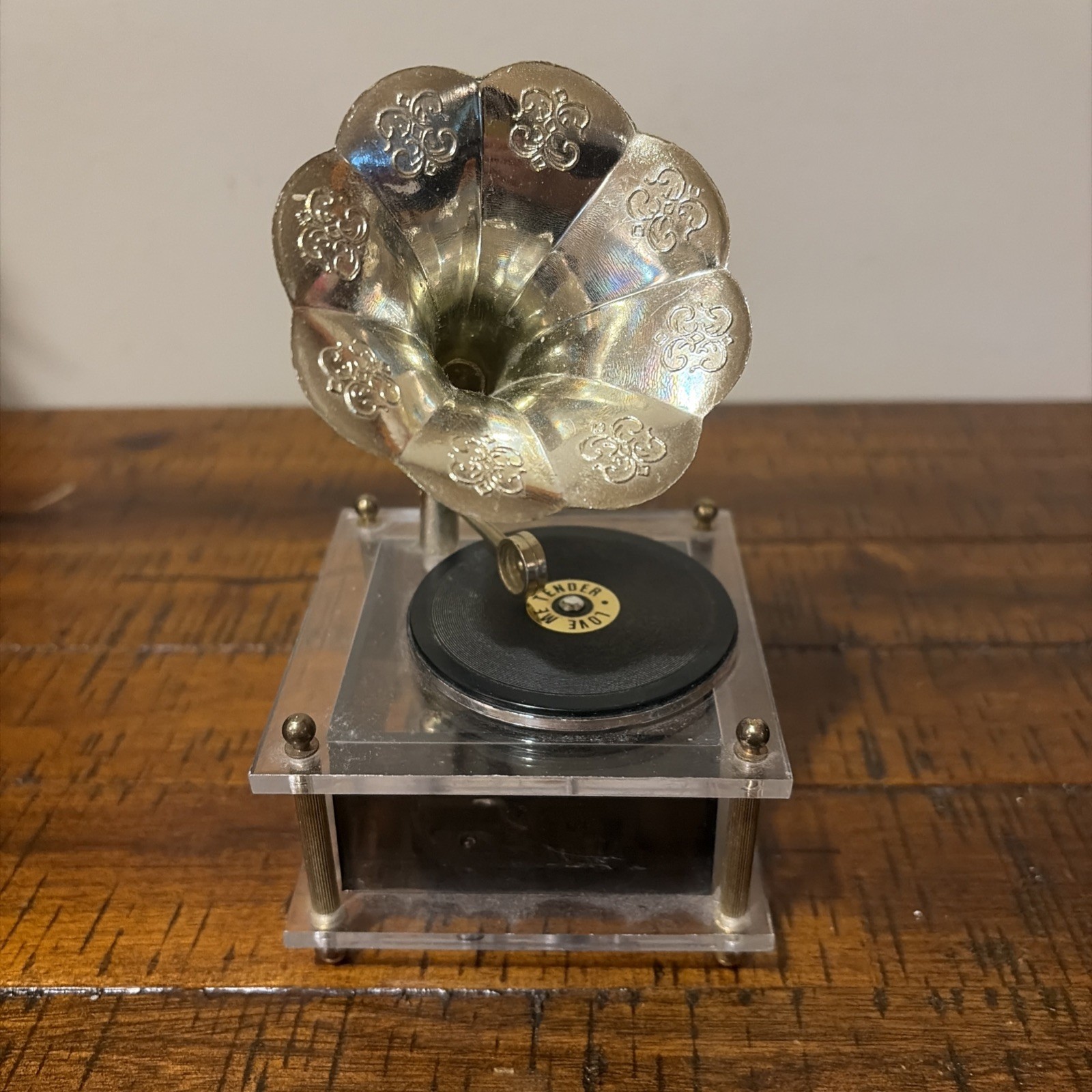VTG Style Miniature Acrylic Gramophone Windup Music Box Plays \