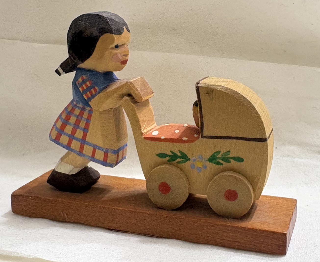 Vintage Emil Helbig Wood Erzgebirge Girl W/ Carriage Pram German Nice Collection