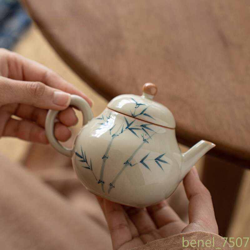 120ml Chinese Handmade Ceramic Teapots Small Capacity Pear Shaped Hand Painted