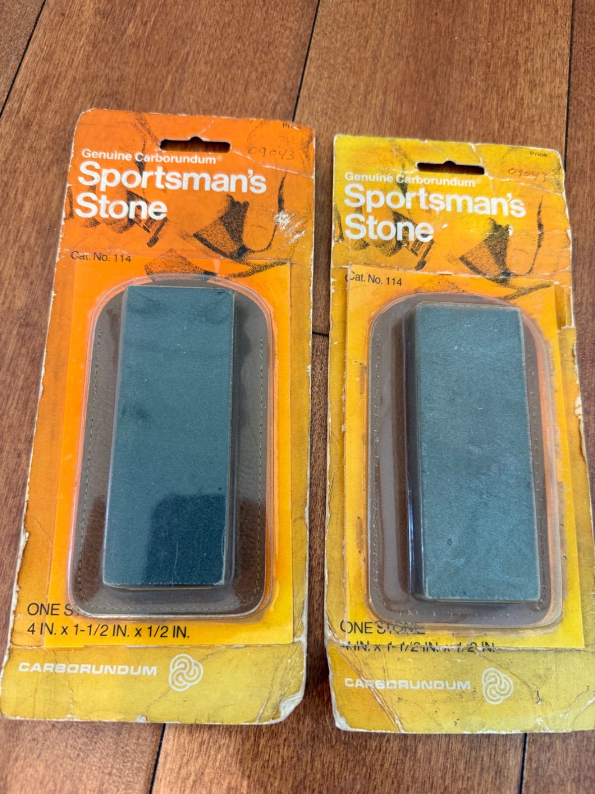 Carborundum 114 Sportsman\'s Sharpening Stone 4 x 1-1/2 x 1/2 in VTG NOS (2 Pack)