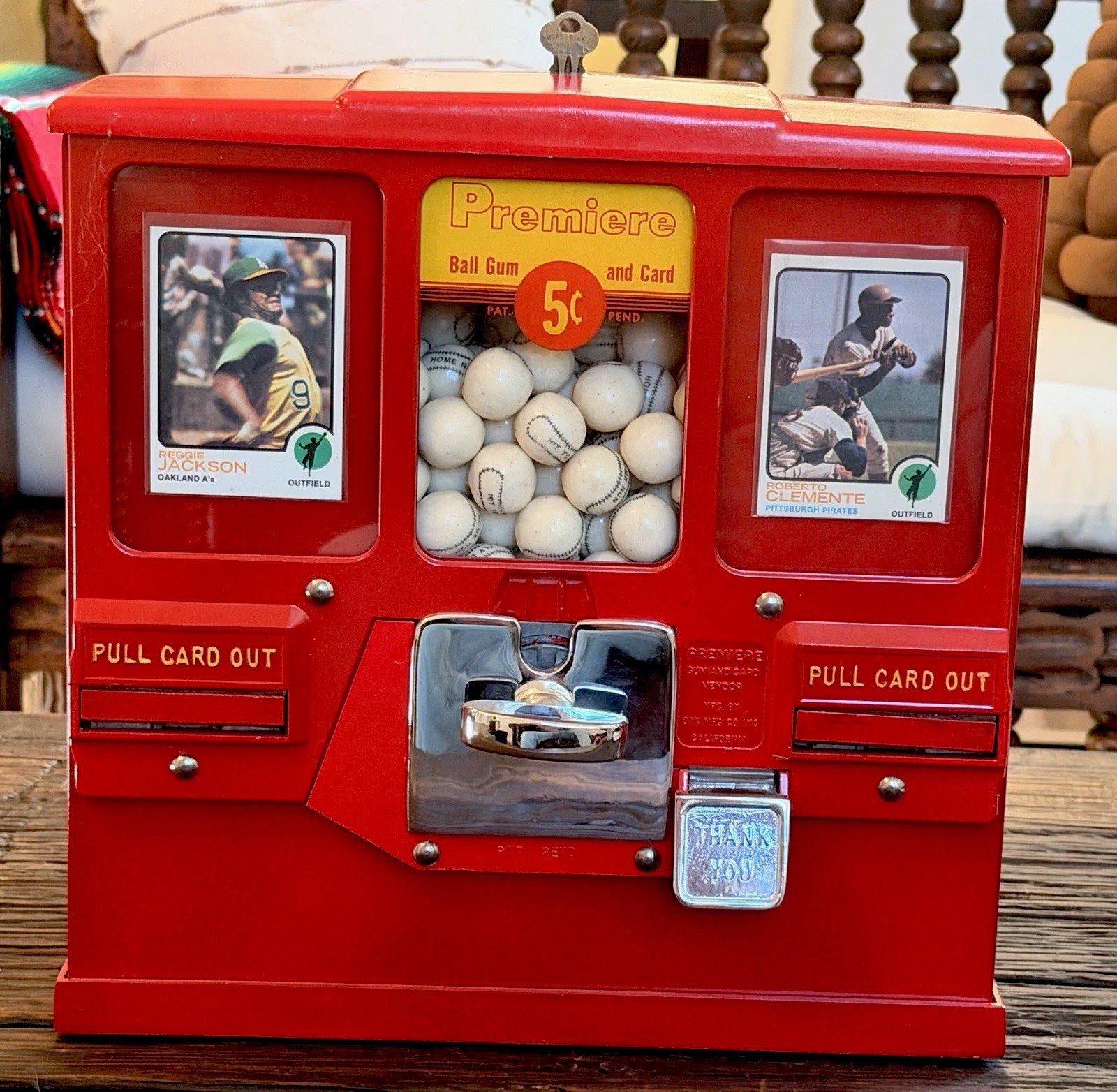 1960’s Oak Baseball Card Vending Machine All Original Near Mint NM w/Cards