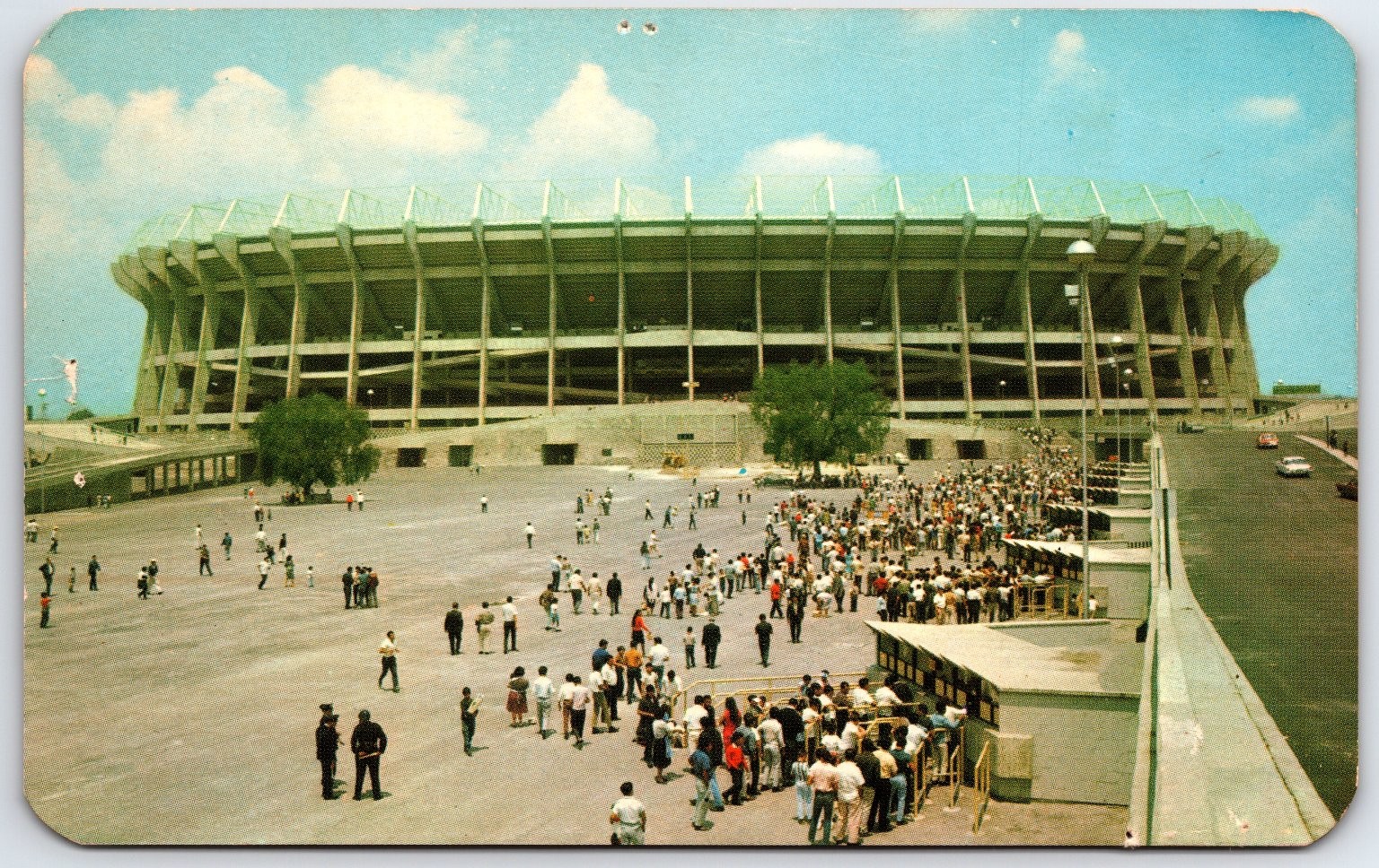 Estadio Azteca Mexico City D.F. Vintage VISTACOLOR Postcard 105,000 Seat Stadium