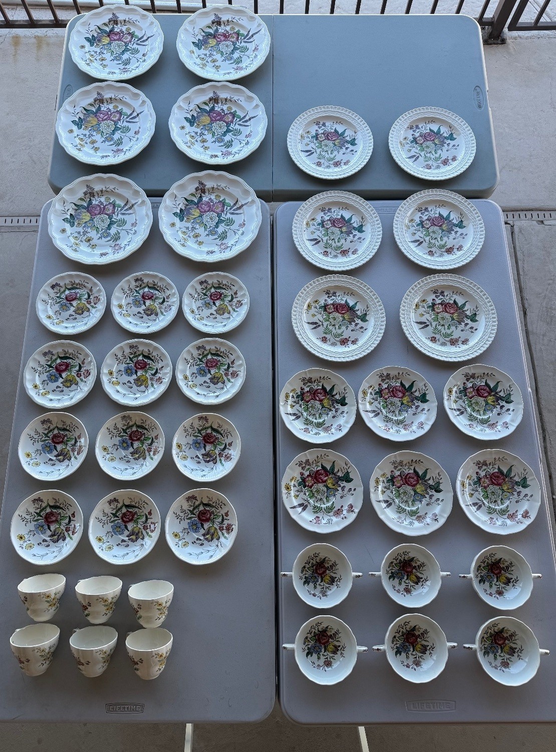 Vintage Copeland Spode Gainsborough S245 42-Piece (6 settings) China Set England