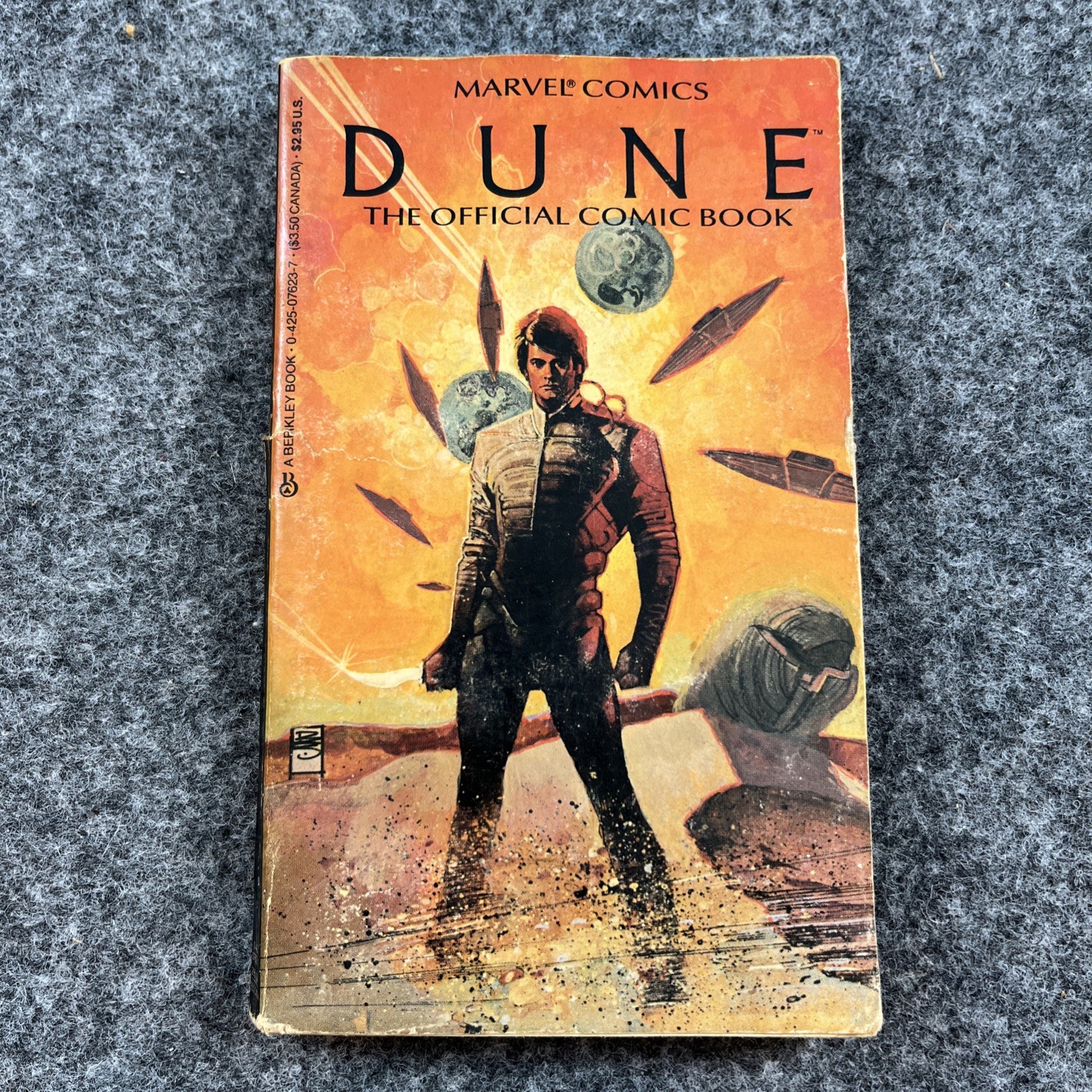 Vintage Dune Official Comic Book Marvel Comics First Edition Paperback 1984 Vintage Dune Official Comic Book Marvel Comics First Edition Paperback 1984