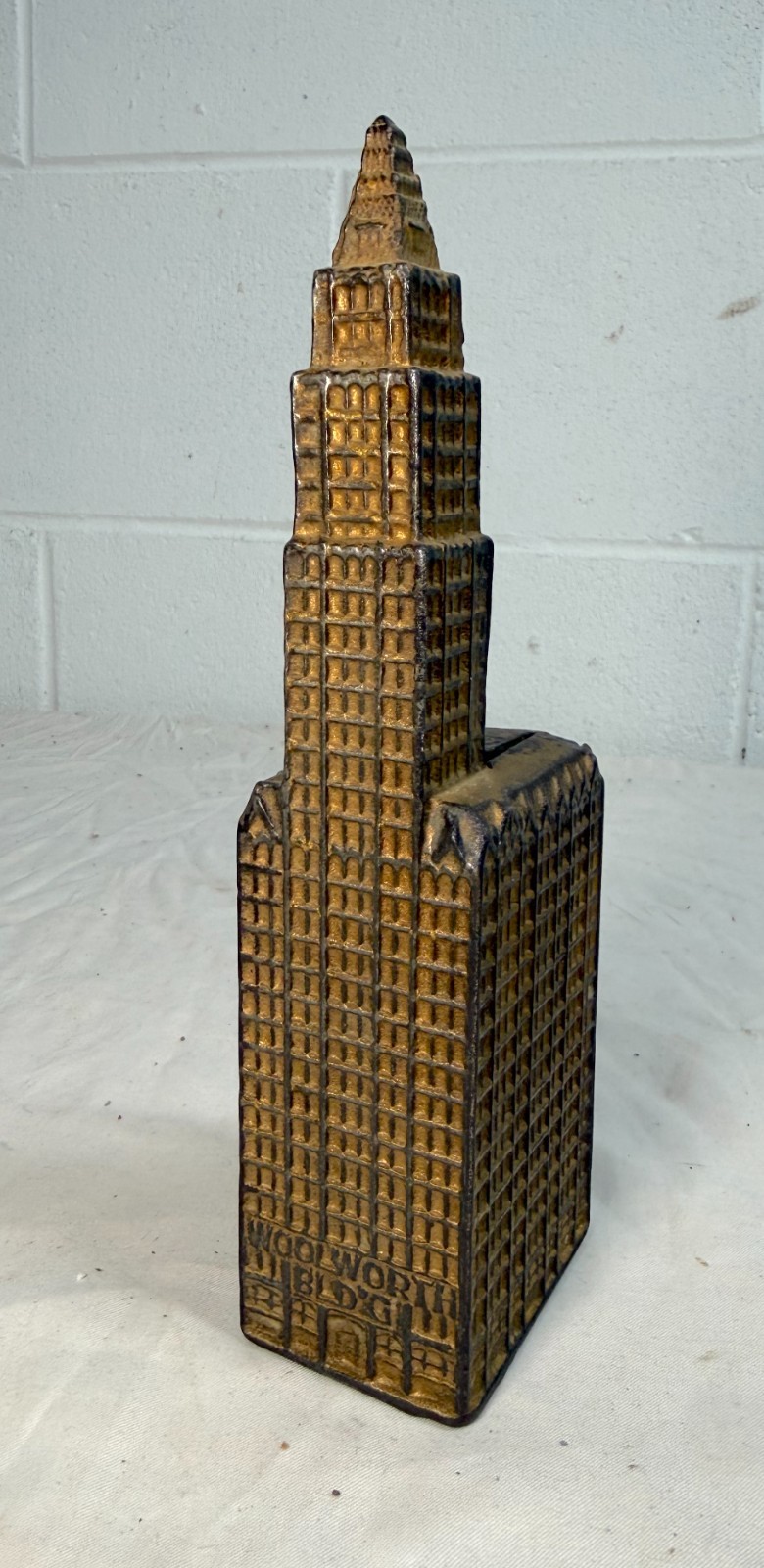 Antique 1910 Gold tone Cast Iron Still Coin Penny Bank Woolworth Building Kenton Antique 1910 Gold tone Cast Iron Still Coin Penny Bank Woolworth Building Kenton