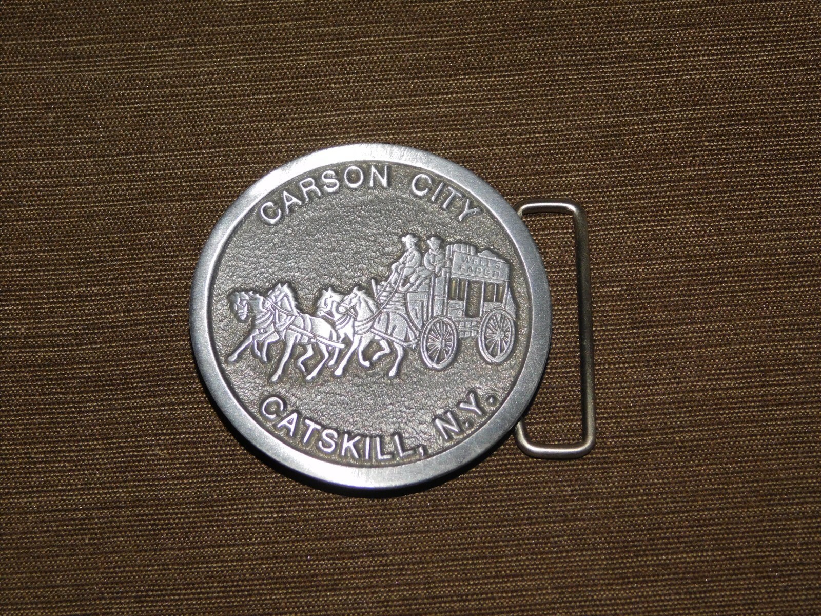 VINTAGE SOUVENIR CARSON CITY CATSKILL NY METAL BELT BUCKLE NEW OLD STOCK