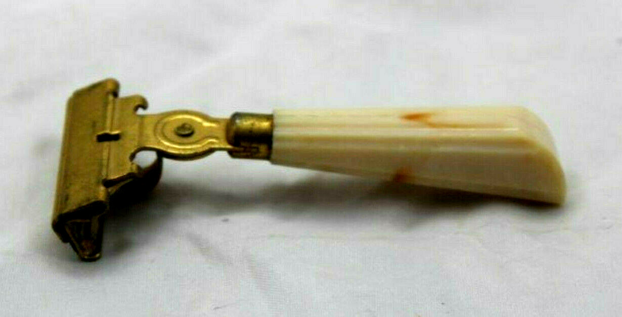 Razor Eversharp Shick Gold Tone Bakelite Handle 3.5 Razor Eversharp Shick Gold Tone Bakelite Handle 3.5