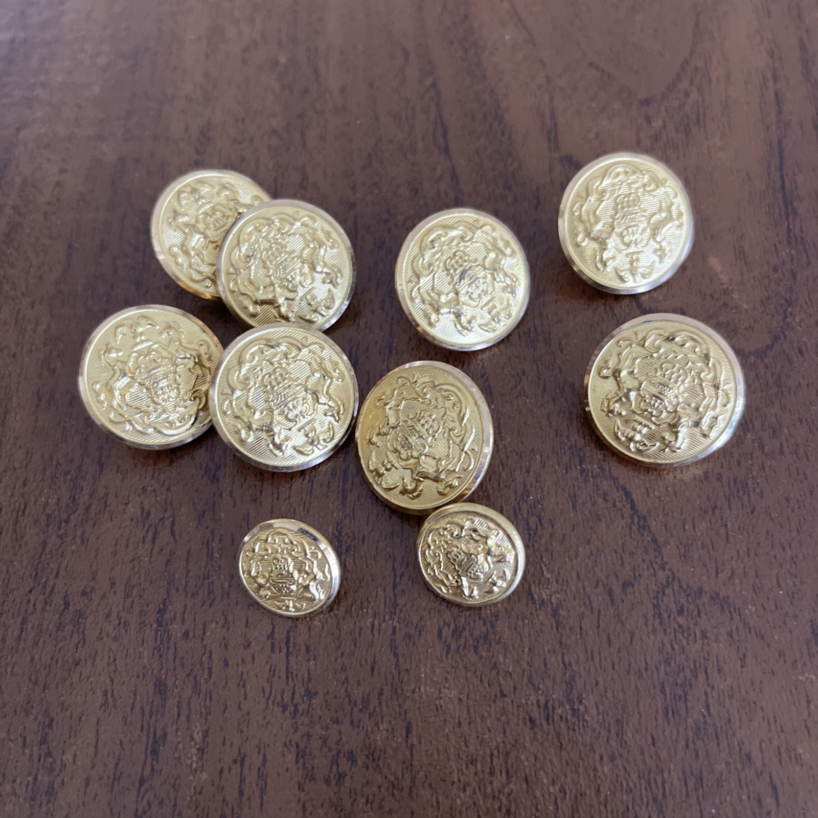 Pennsylvania Coat of Arms Gold Buttons  8 - 1 Inch 2- 1/2 Buttons Waterbury Conn