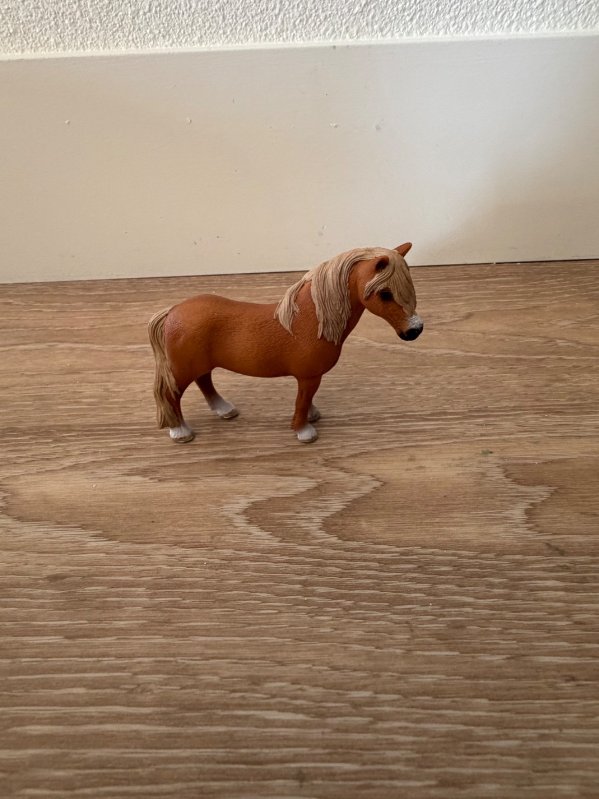 Schleich 2012 13692 Dartmoor Pony Stallion Schleich 2012 13692 Dartmoor Pony Stallion