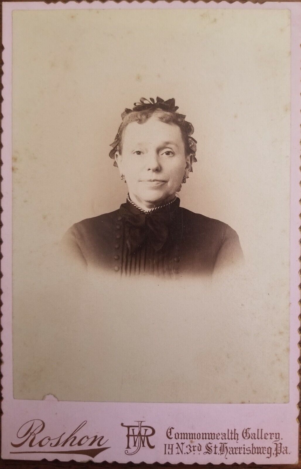 Cabinet Card Woman Bows Pursed Lips Harrisburg PA c1890 J.W. Roshon Vintage