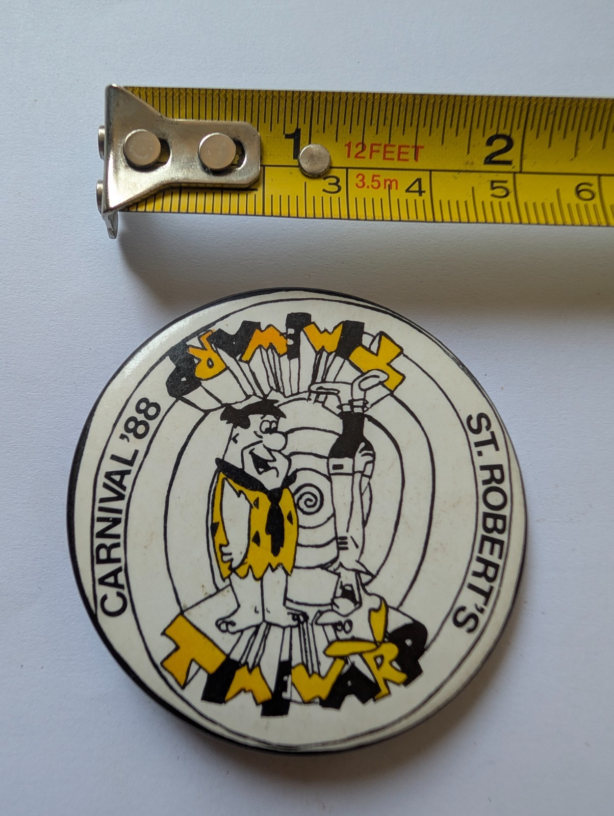 Vintage Pin Pinback Button Carnival St Robert\'s School Fred Flintstone Jetson 88