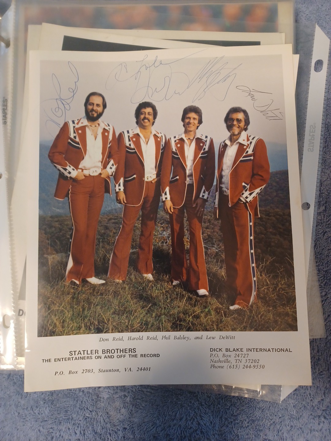 Statler Brothers Autographed Photo 8 X 10 Hand Signed By All 4 Statler Brothers Autographed Photo 8 X 10 Hand Signed By All 4