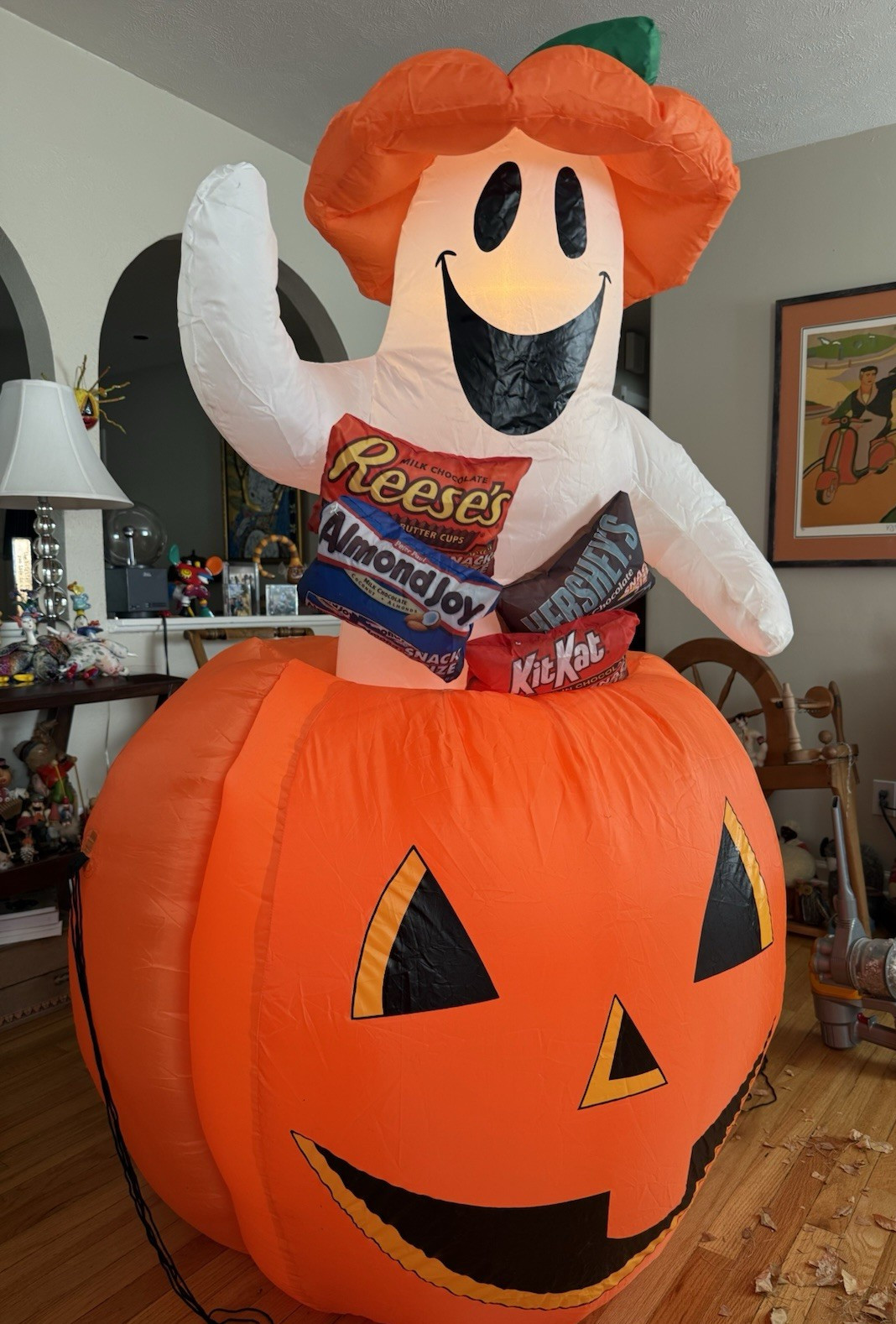 Gemmy Inflatable 2011 Pumpkin Animated Ghost Hershey Store Display -RARE Gemmy Inflatable 2011 Pumpkin Animated Ghost Hershey Store Display -RARE