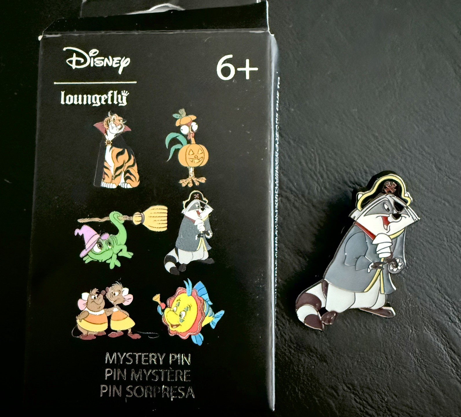 Disney Loungefly Sidekicks Halloween Pin - Meeko Raccoon Pirate Pin Pocahontas 