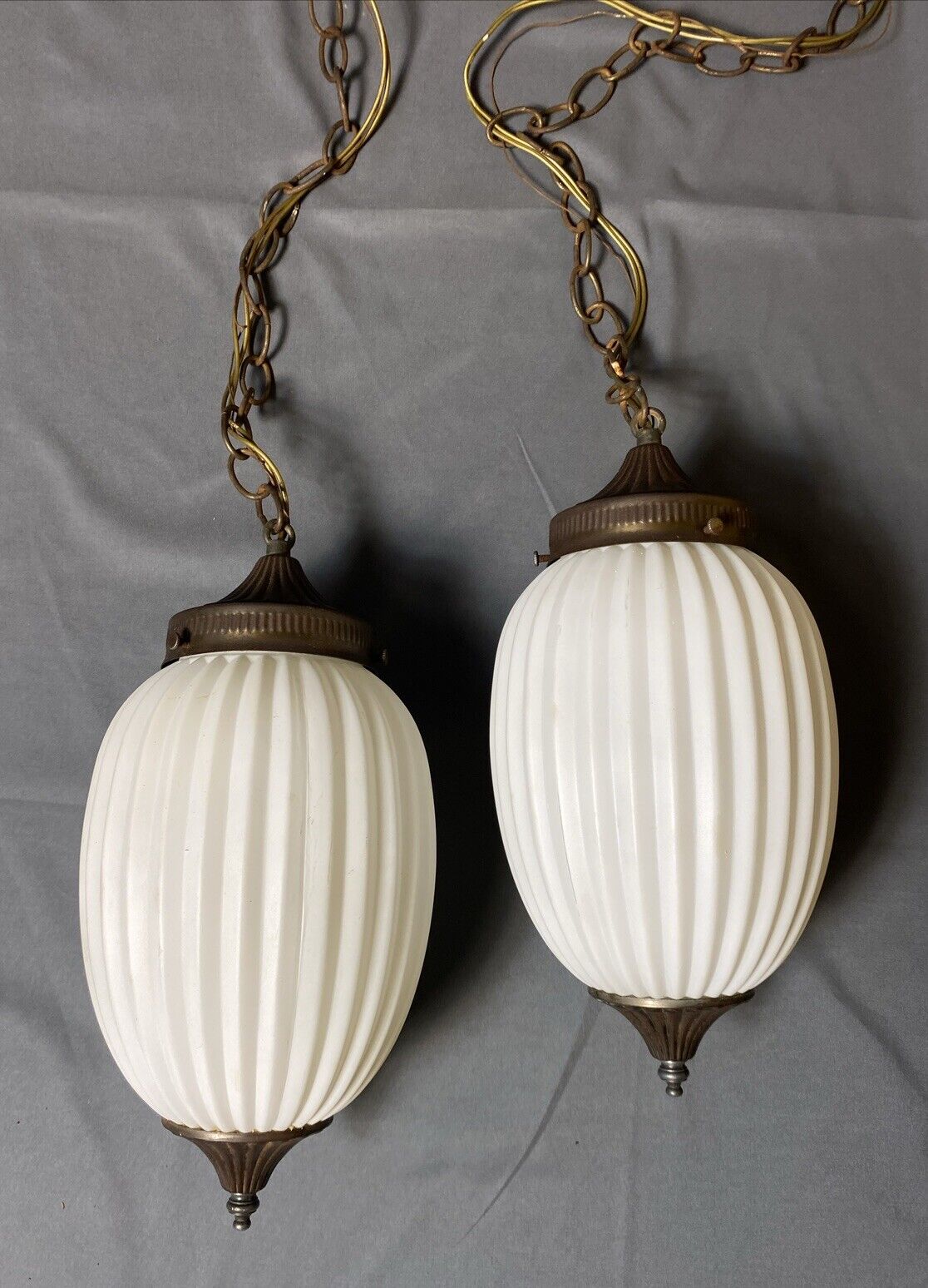 Vintage Hollywood Regency Double Swag 2 Light Pendant Lamp Glass Globes