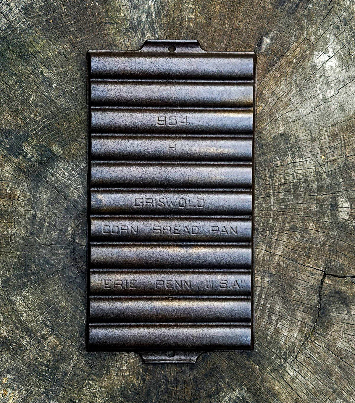 Vintage Griswold 954 H Cast Iron Corn Bread Pan Vintage Griswold 954 H Cast Iron Corn Bread Pan