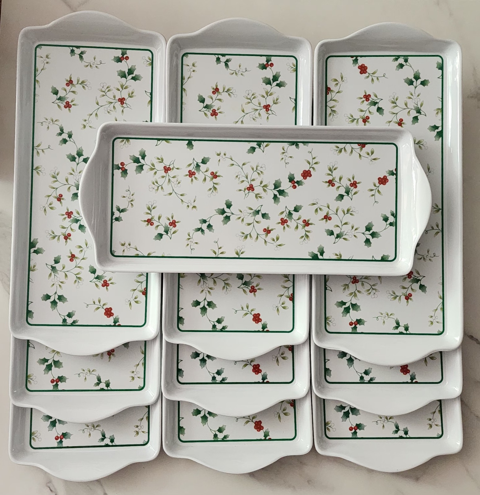 Eurita Reston Lloyd Pfalzgraff Winterberry Melamine Trays 15\