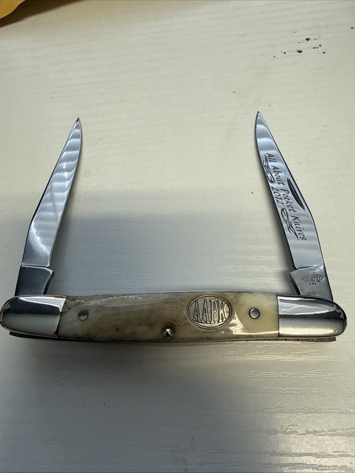 2012 AAPK Club Knife Canal Street Cutlery Muskrat Elk Handle Box Papers 1 of 100