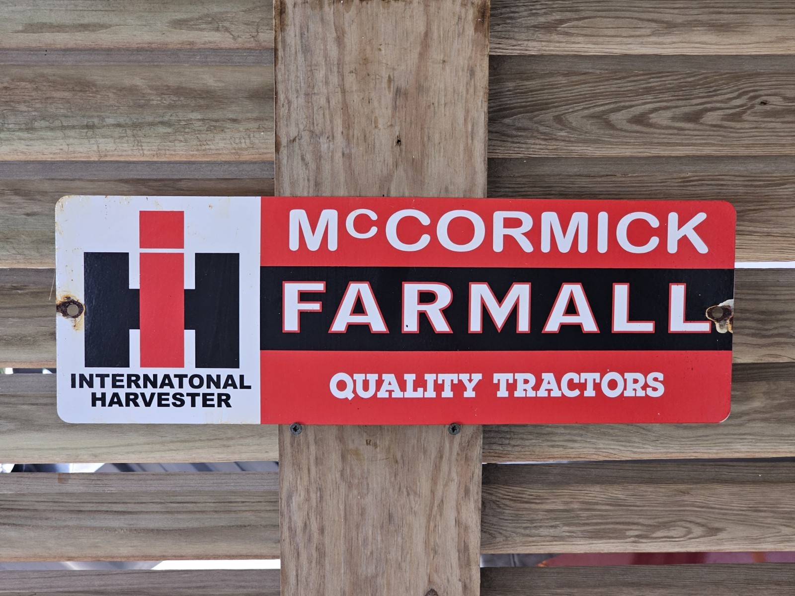 LARGE VINTAGE INTERNATIONAL HARVESTER MCCORMICK FARMALL PORCELAIN SIGN 18
