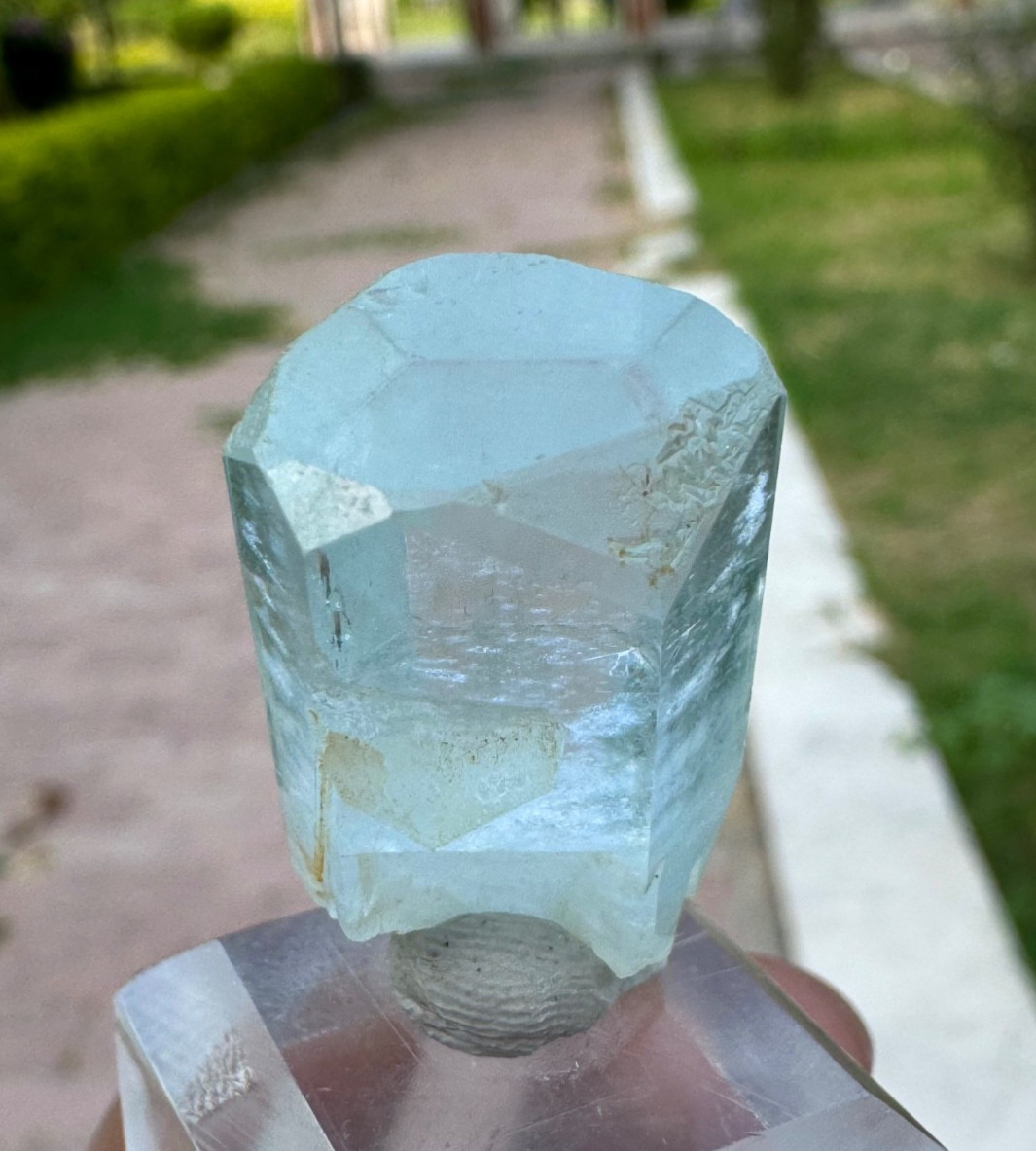 Aquamarine Transparent Crystal / Natural Crystal /Display Piece , 50 Carat