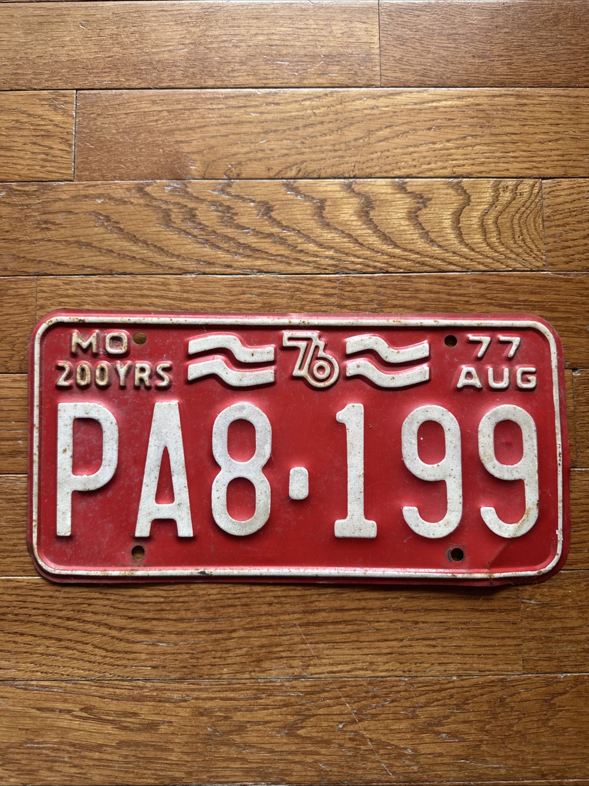 Vintage 200 Years Bicentennial 1976 Missouri License Plate Red 1977 AUG PA8 199