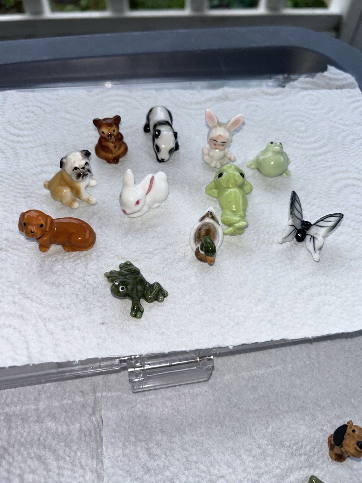 Vintage Bug House Figurines 11 