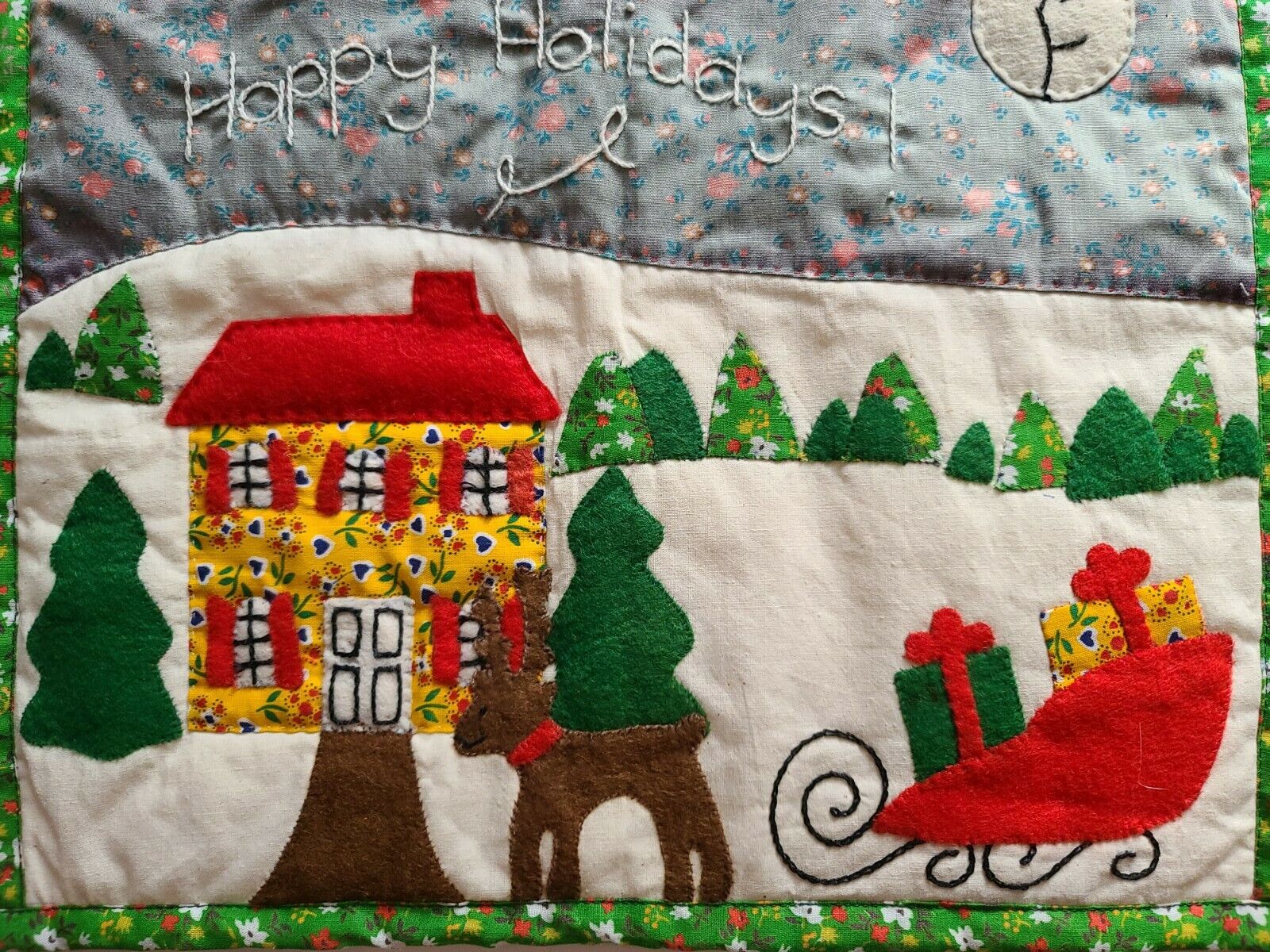 Christmas applique Vtg wall hanging handmade Santa sleigh house deer 14\
