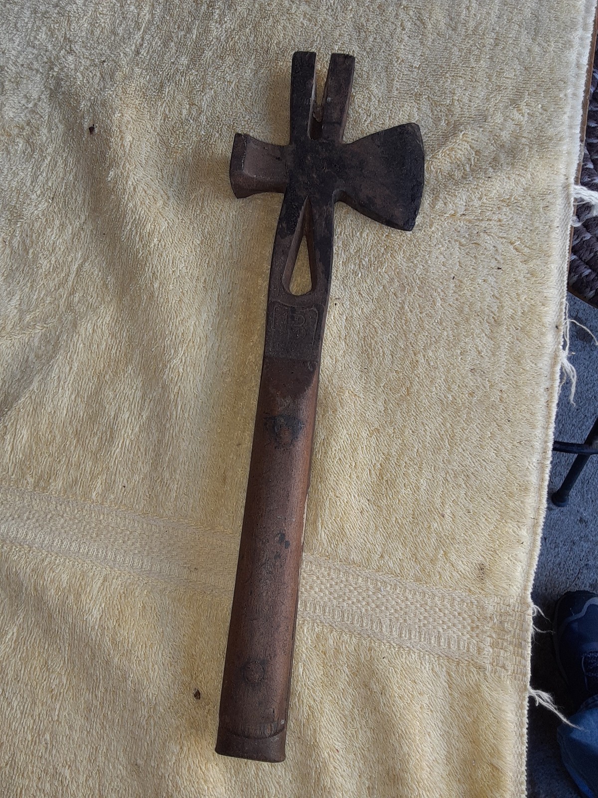 vintage multi purpose hammer tomahawk