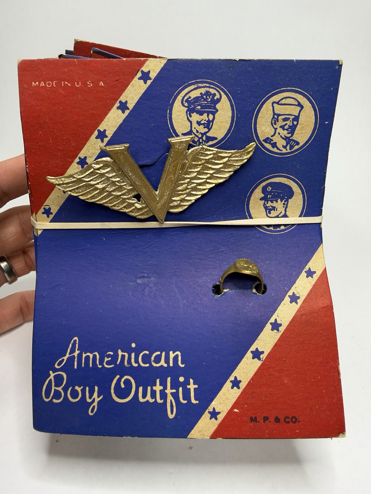 17 Original WWII Homefront American Boy Outfit V for Victory Wings Pin Rings C29