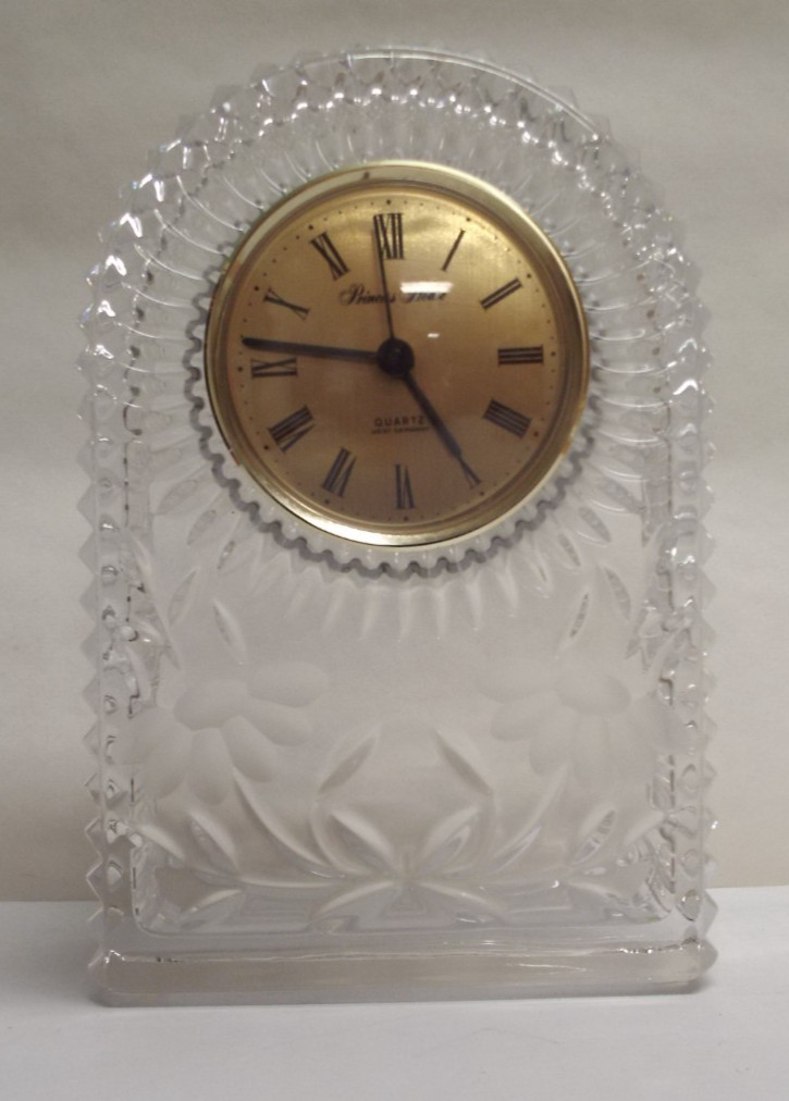 VINTAGE Princess House Heritage Fine Crystal Mantle Clock - Quartz Movement