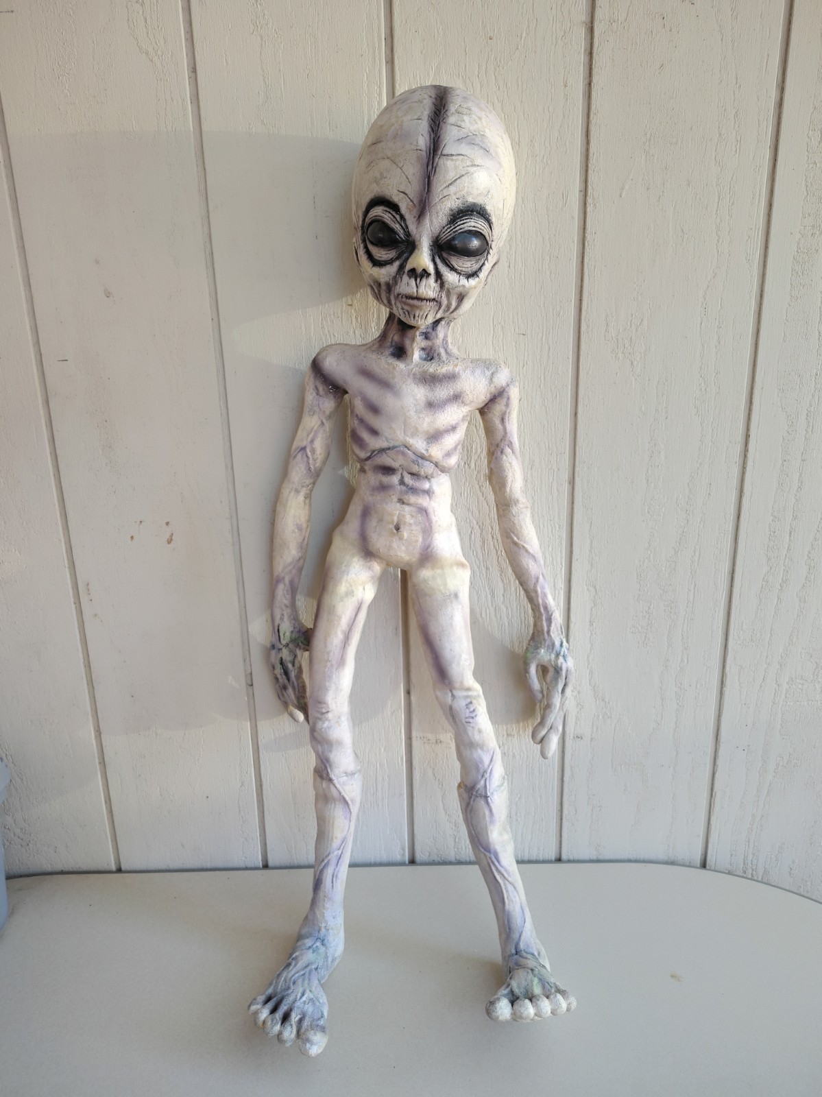 VTG Boyd Bushman Alien Prop Area 51 Life Size 36