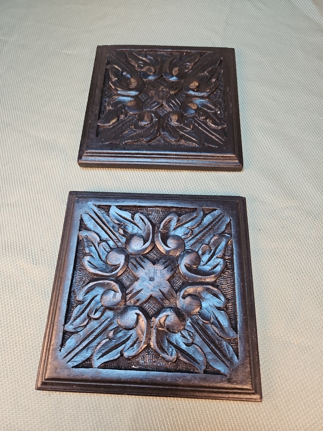 2 Vtg Wood Wall Hangings 7.5