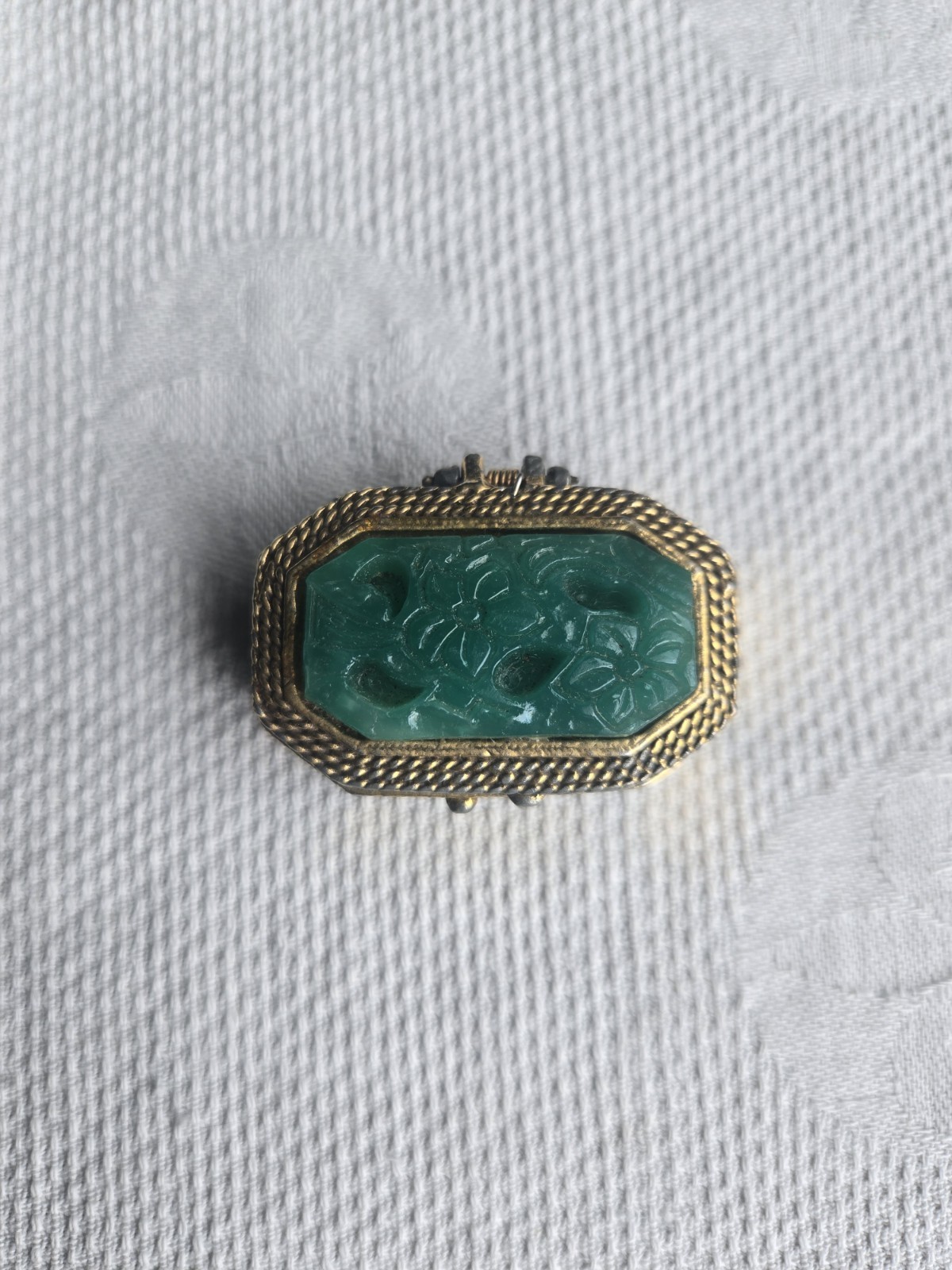 Vintage Goldette Faux Green Jade Floral Pill Box