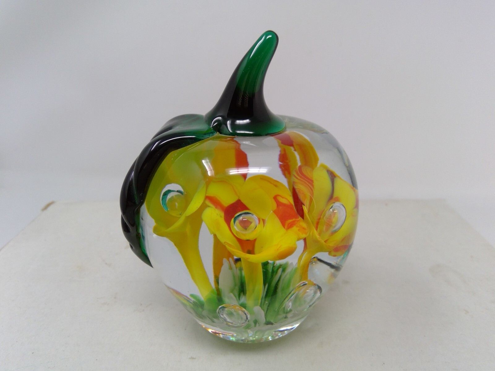 2000 Gibson Art Glass APPLE with Yellow Flowers Paperweight 2000 Gibson Art Glass APPLE with Yellow Flowers Paperweight