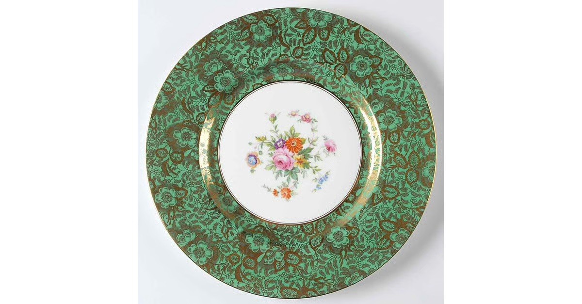 Minton Brocade Green Dinner Plate ~ 10 1/8” ~ 5 Available Minton Brocade Green Dinner Plate ~ 10 1/8” ~ 5 Available