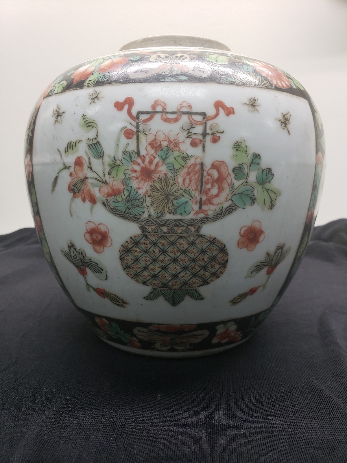 Antique Chinese Kangxi Period Famille Verte Porcelain Ginger Jar Hare Mark 6.5