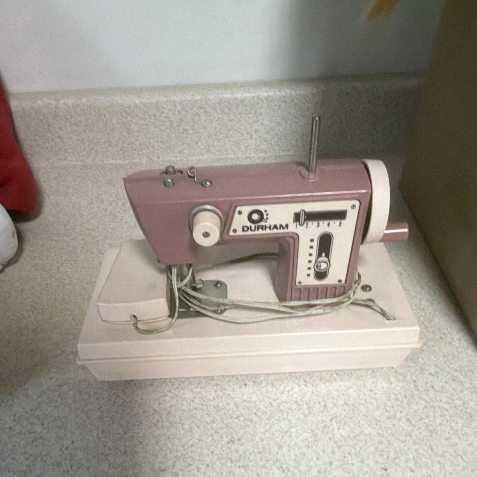 Durham Vintage Original Child-Sized Sewing Machine Built-In, Pink /cream