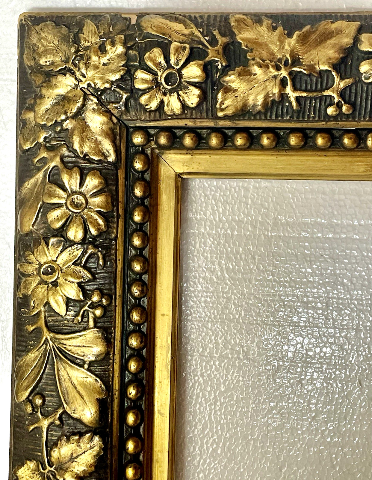 XLG ANTIQUE PICTURE FRAME FITS 18 X 32\ XLG ANTIQUE PICTURE FRAME FITS 18 X 32\
