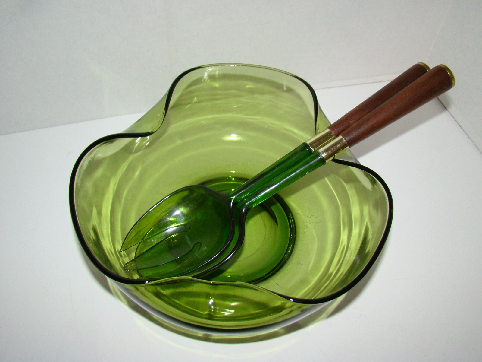 Vintage Green Glass Serving Bowl With Matching Servers