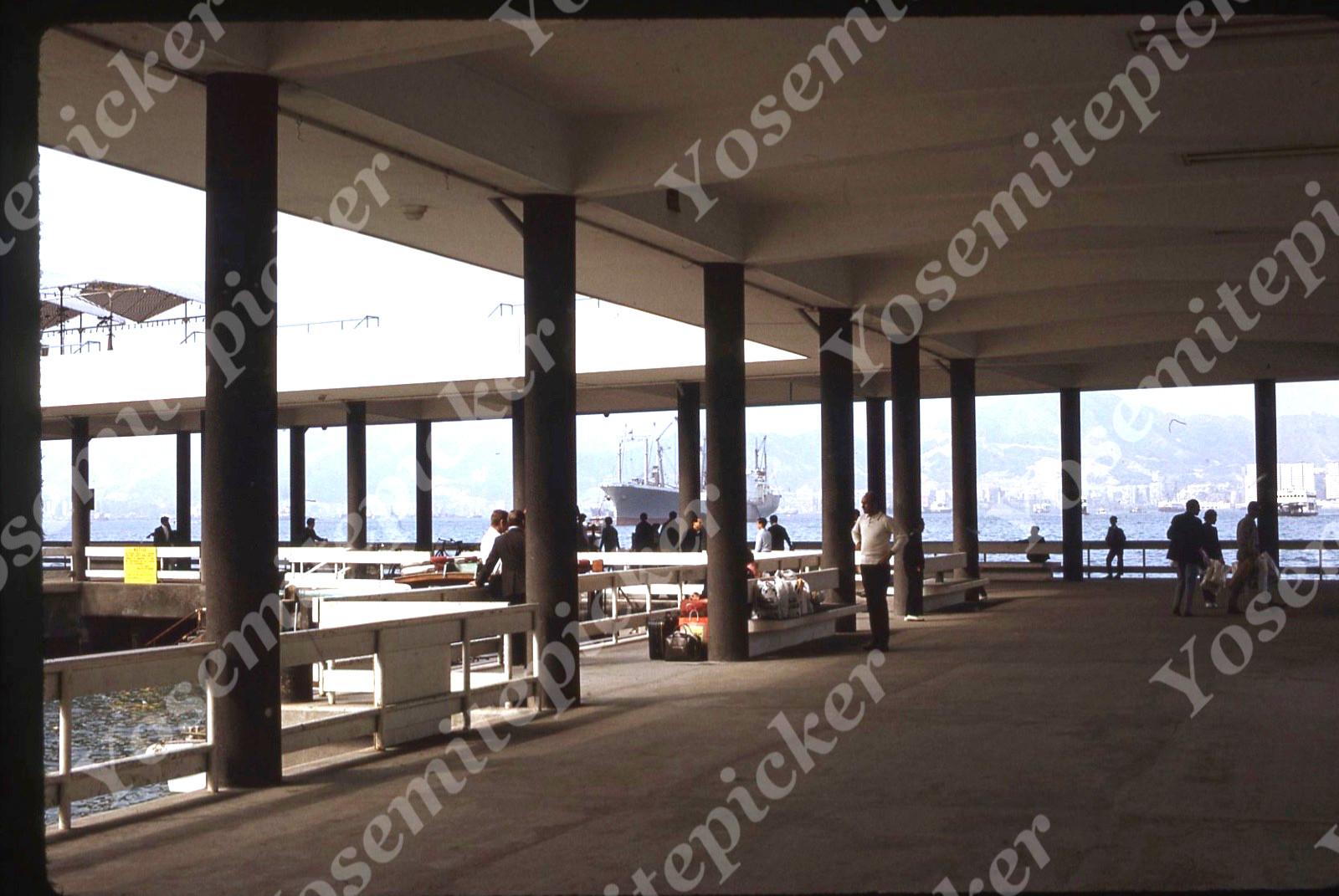 sl11 Original slide 1972 Kodachrome Hong Kong bay view 505a sl11 Original slide 1972 Kodachrome Hong Kong bay view 505a