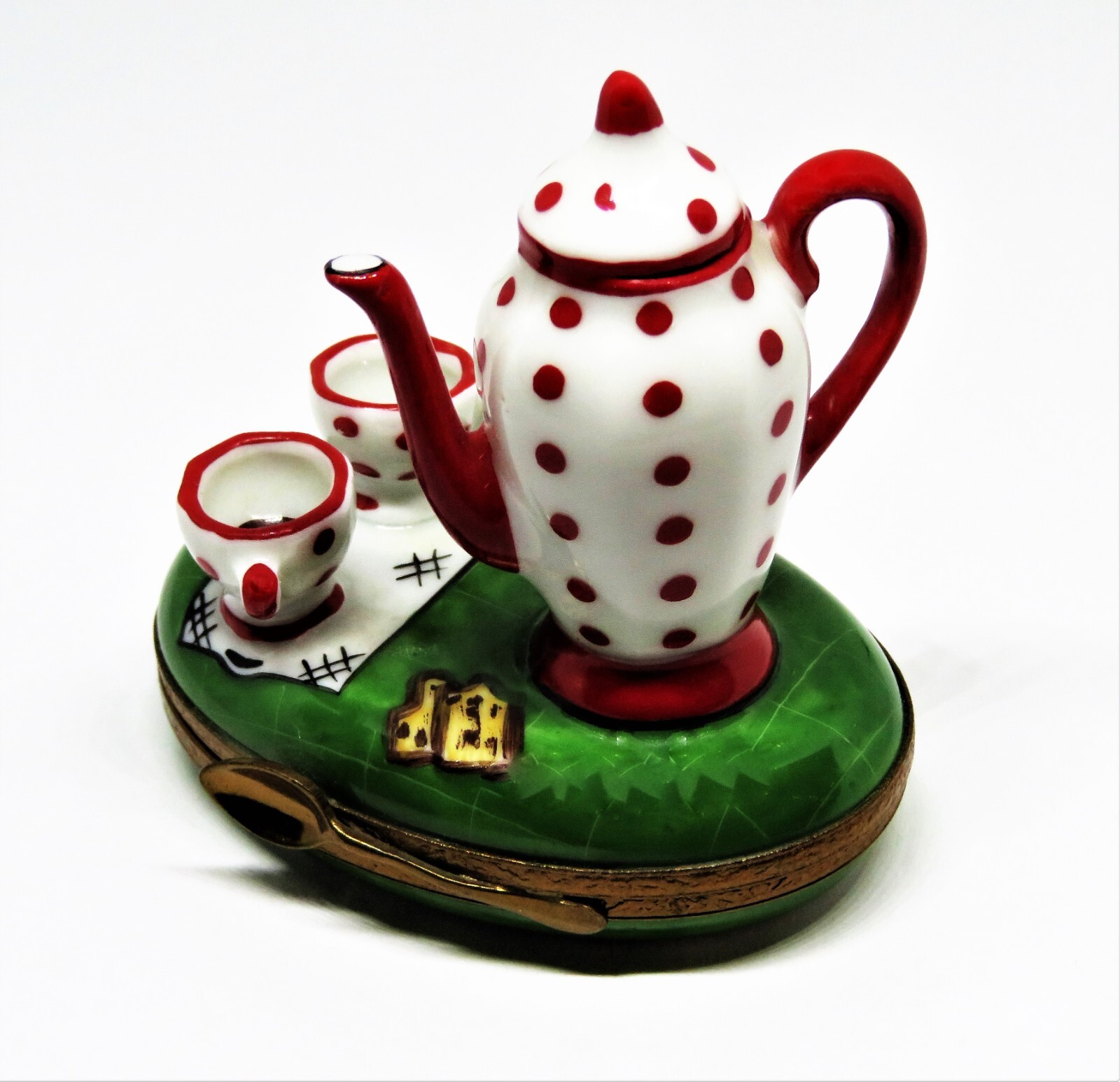 LIMOGES FRANCE BOX - BREAKFAST TABLE - COFFEE POT & CUPS & TOAST - SPOON CLASP