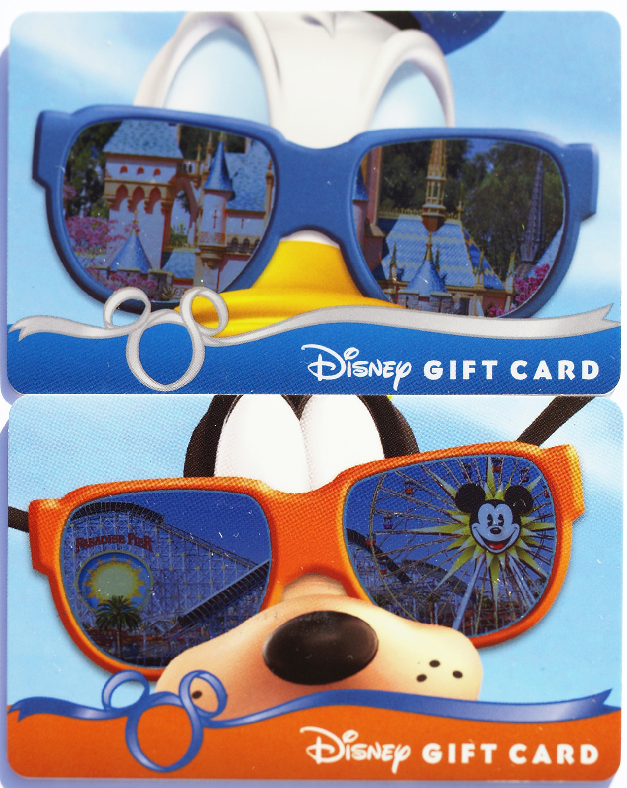 2 Disneyland Gift Cards 2013 Donald Duck & Goofy w/Parks Reflected in Sunglasses