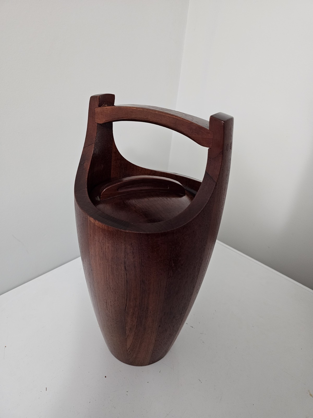 MCM Dansk Staved Teak Ice Bucket by Jens Quistgaard With Rare White Liner 