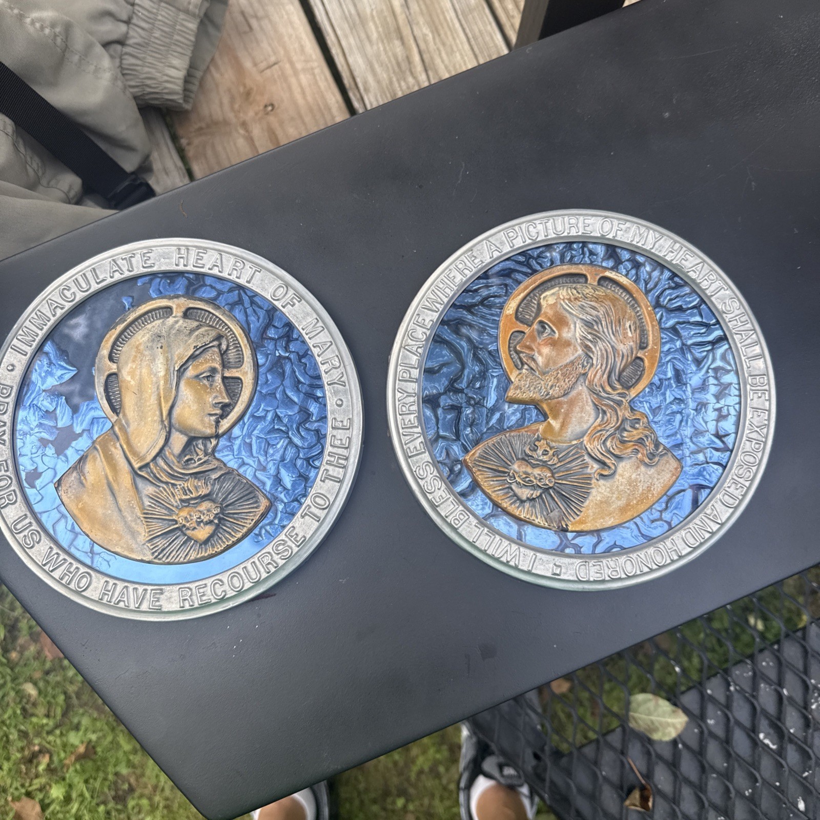 Set Of 2 Sacred Heart Jesus Mary Round Wall Plaque Set Blue Silver 7in Vintage 