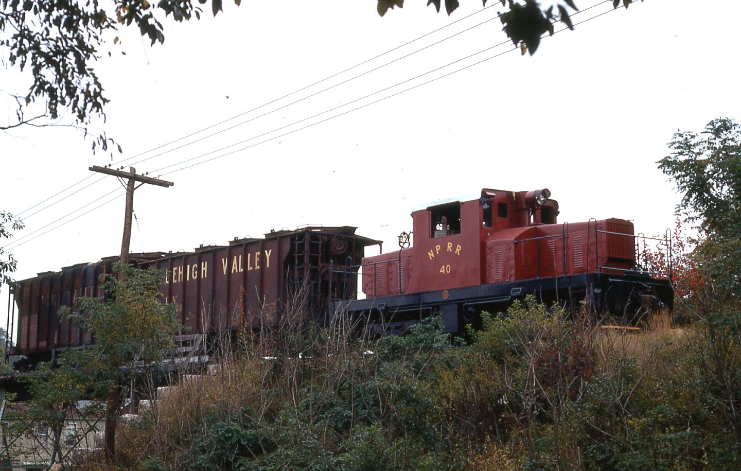 Narragansett Pier RR  65-Ton VULCAN , Peace Dale, RI 10/15/71  (View #2)